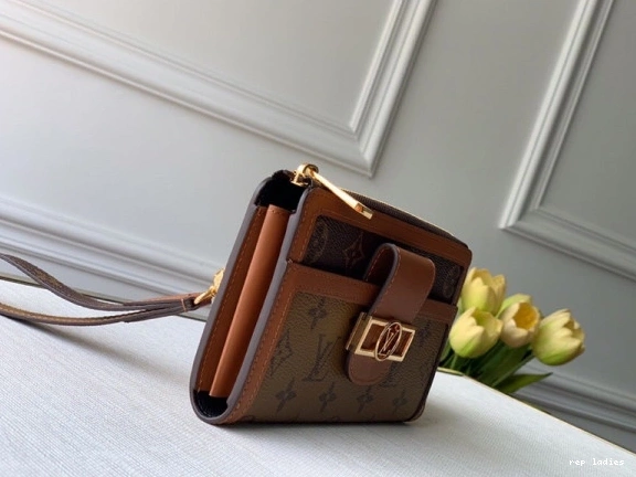 Cheap VUITTON WALLET LOUIS DAUPHINE 0804
